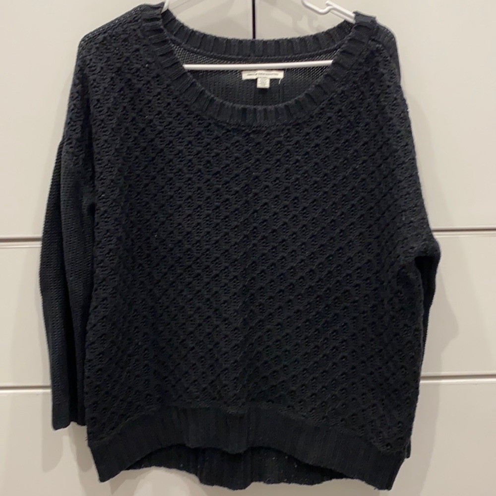 Sweater. Black